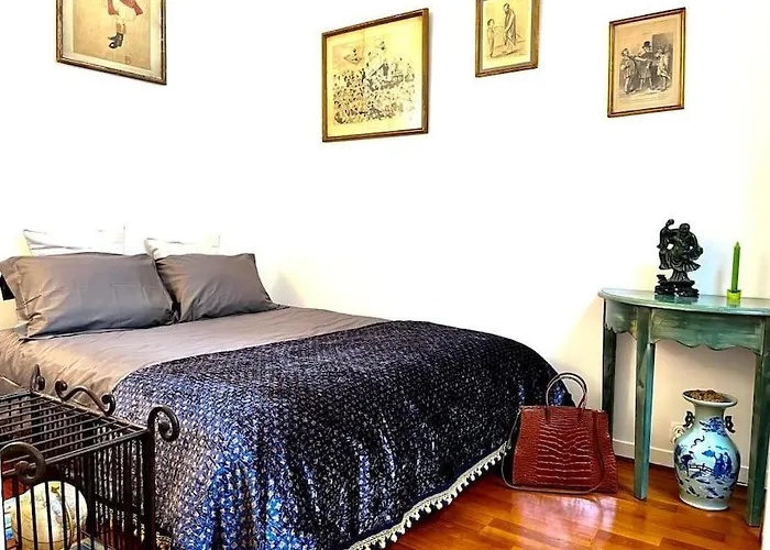 Exclusive Suite Parisian Palace